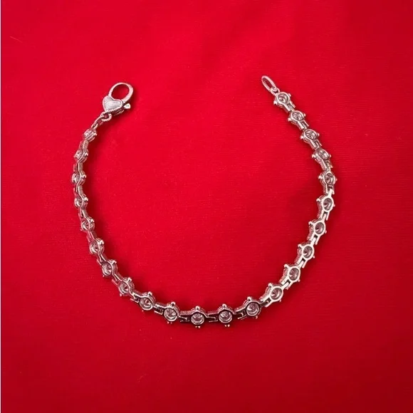 Beautiful Judith Ripka 925 Silver  CZ Bracelet - 6.5” long - Picture 6 of 6